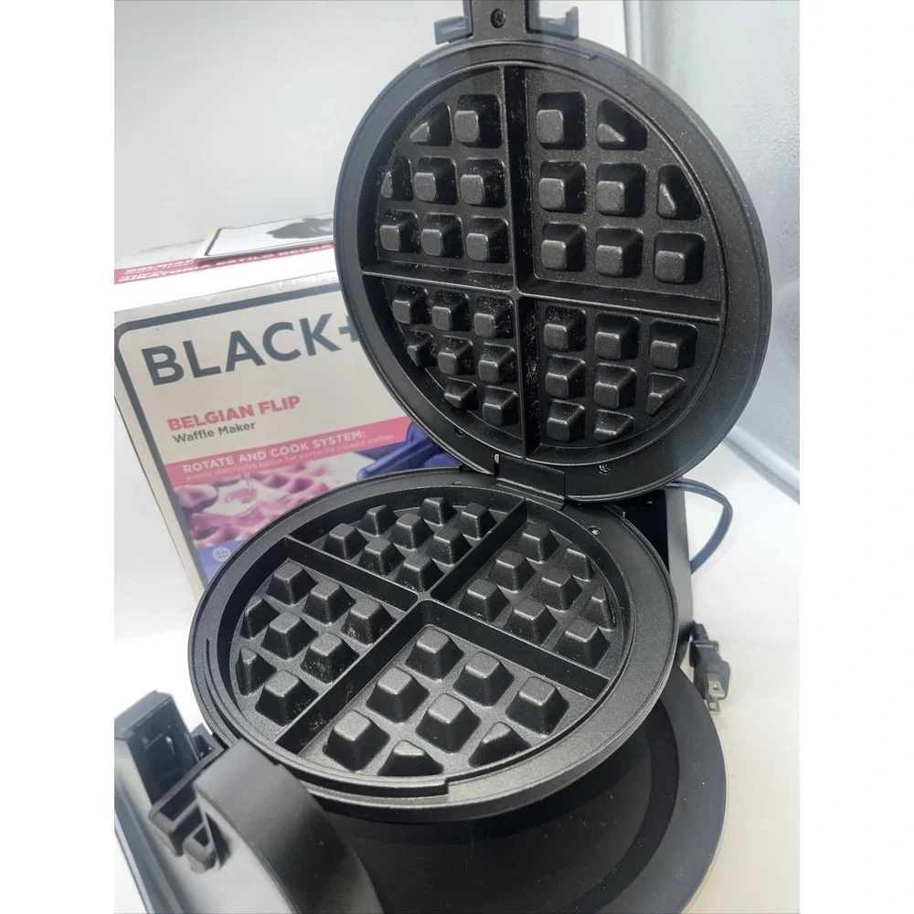 BLACK+DECKER , Flip Waffle Maker, Silver WM1404S